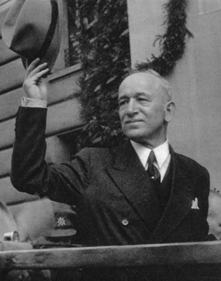 Prezident Edvard Beneš při návratu do Prahy 16. května 1945