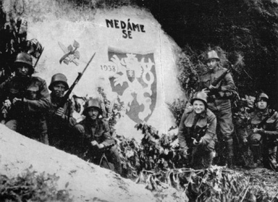 Mimořádná vojenská opatření v květnu 1938 v Podbořanech.