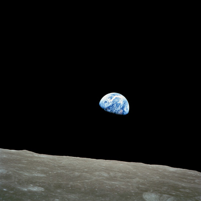 Záběr Země, který pořídila posádka kosmické lodi Apollo 8 dne 24. 12. 1968.
