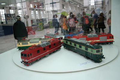 Modely elektrických lokomotiv.