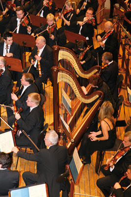 Novoroční koncert, který 6. ledna 2009 uspořádala Akademie věd ČR s Českou filharmonií v Dvořákově síni Rudolfina.