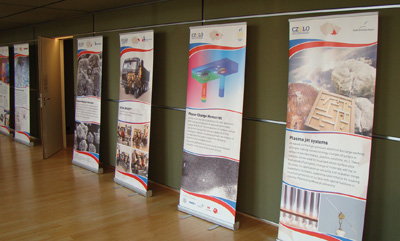 Na bannerové výstavce se každý kraj prezentoval pomocí výsledku výzkumu či inovace.