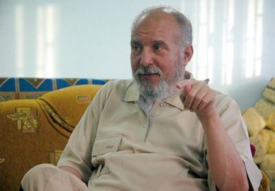 Libyjský disident Fatchí al-Jahmí zemřel na následky věznění 21. května 2009.