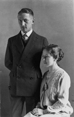V únoru 1926 se J. Heyrovský na Staroměstské radnici oženil s Marií Kořánovou.